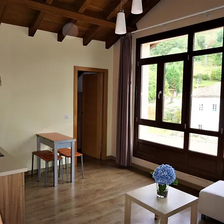 Ξενοδοχείο με διαμερίσματα La Playina