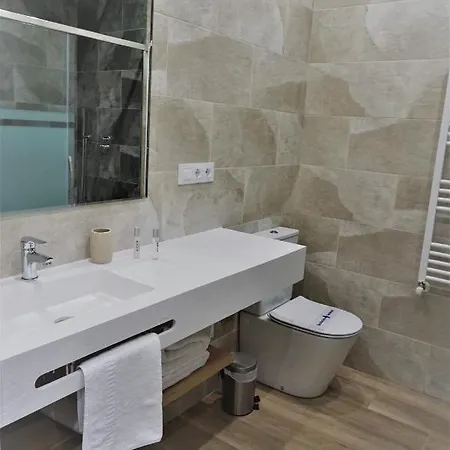 公寓式酒店 La Playina 利亚内斯