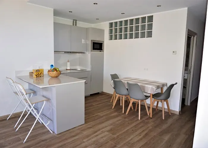 Apartahotel La Playina 3*